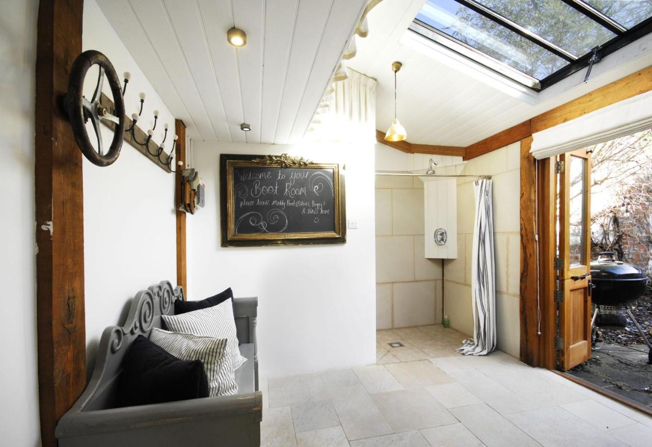 ヘンリー・オン・テムズ Dolls House - Luxury Townhouse *Sleeps 10*ヴィラ エクステリア 写真